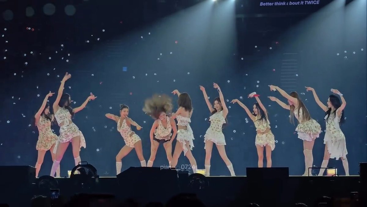 OT9 TWICE LIKE OOH-AHH DANCE BREAK WITH JEONGYEON SOLO