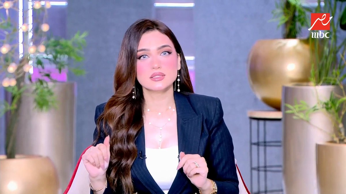 ياسمين عز: ياسين بونو بيقول لقد أعجبتني كثيرا الروح التي أظهرها ميسي في المباراة.. طيب وماعجبكش مبابي اللي دخل فيك جول خلّى الشبكة تزغرط مجاناً على MBC شاهد برنامج #كلام_الناس يعرض من الخميس – الأحد الساعة 6 مساءً بتوقيت القاهرة على #MBCMASR لمتابعة البث المباشر