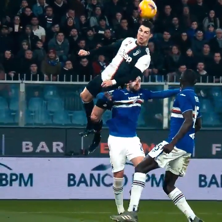 🔵 8 yıl önce bugün, Cristiano Ronaldo, 117 milyon euro bonservisle Juventus’a transfer oldu.