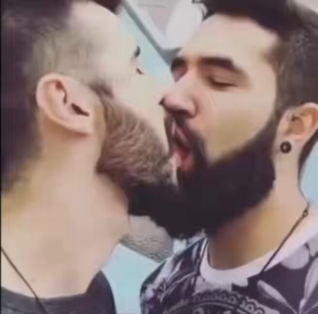 so romantic🥹😍🤤#gaytonguekissing #gaykissing #gaytonguekissingvideo #gaykissingvideo #paygorn #gayporn