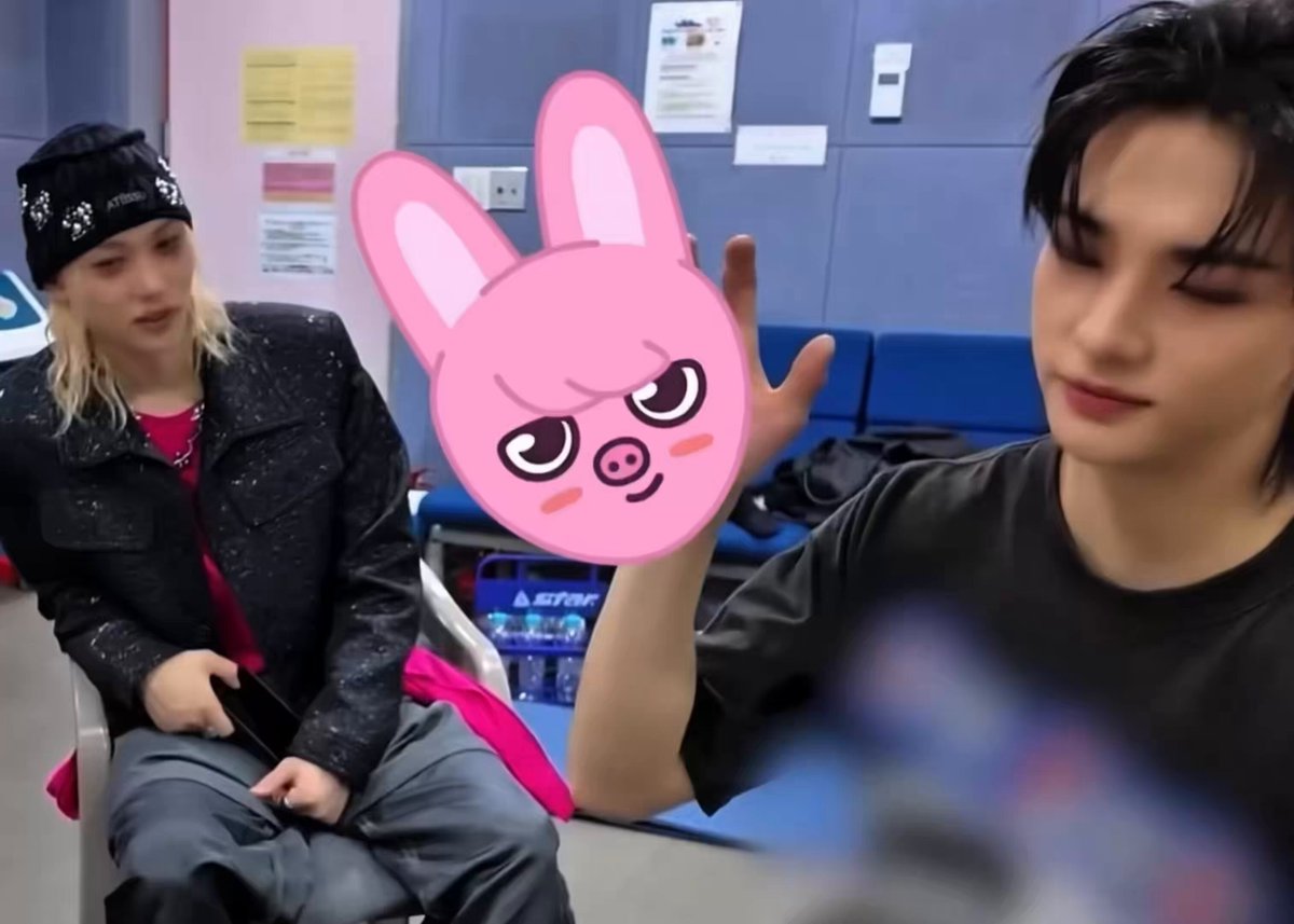 the calm(ish) girlfriend and hyper boyfriend energy
