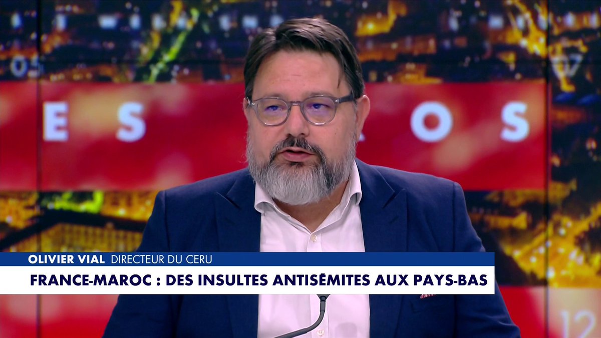 C’est intéressant de préciser que ce monsieur qui explique que l’antisémitisme c’est la gauche et les immigrés est président du syndicat étudiant dont les membres font des saluts nazis sur les réseaux alors qu’il n’est même pas étudiant.