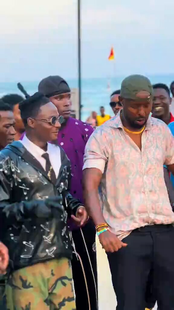 Bino Eddy Kenzo byayagala 😂😂😂