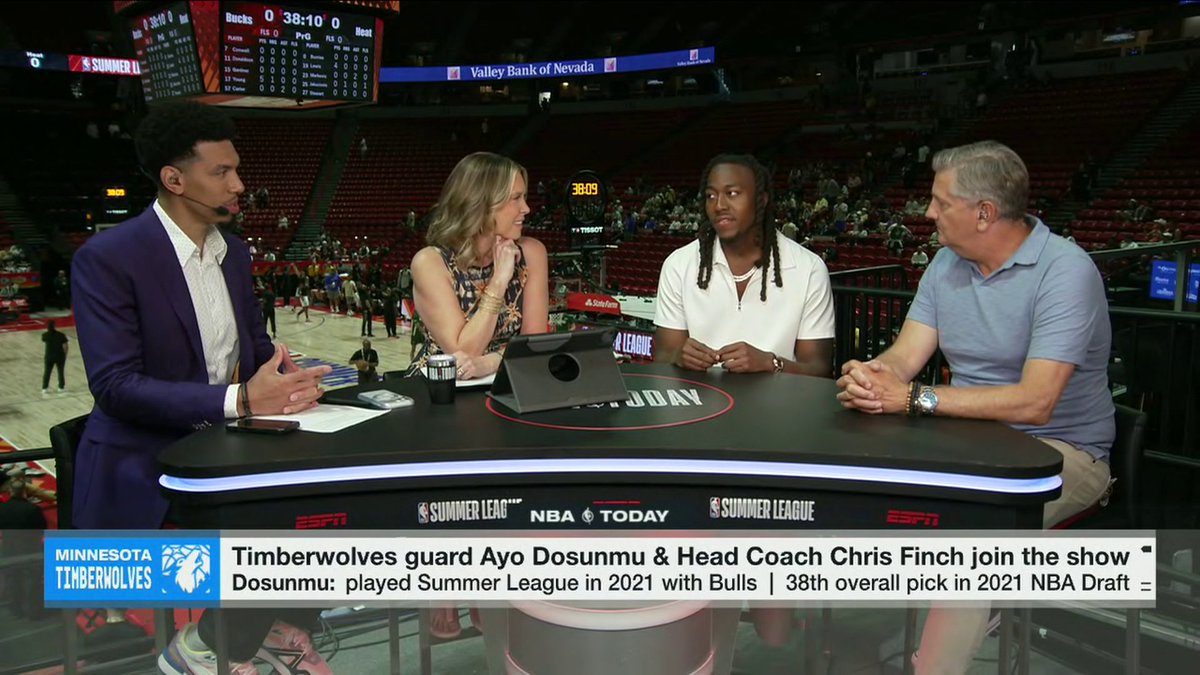 "You get to the playoffs, those tough games, each and every possession matters." —Ayo Dosunmu on what he learned since being in the NBA 👀