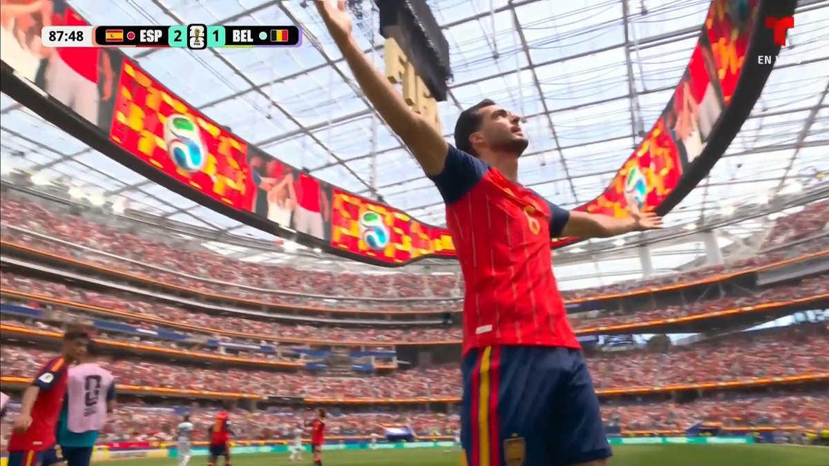¡¡¡GOL DE ESPAÑAAAAAA!!! ¡¡¡VAN RUMBO A SEMIFINALES!!! Mikel Merino nuevamente marcando en los últimos minutos para darle el triunfo a La Roja, ahora ante Bélgica. Están a minutos de avanzar a la siguiente ronda.