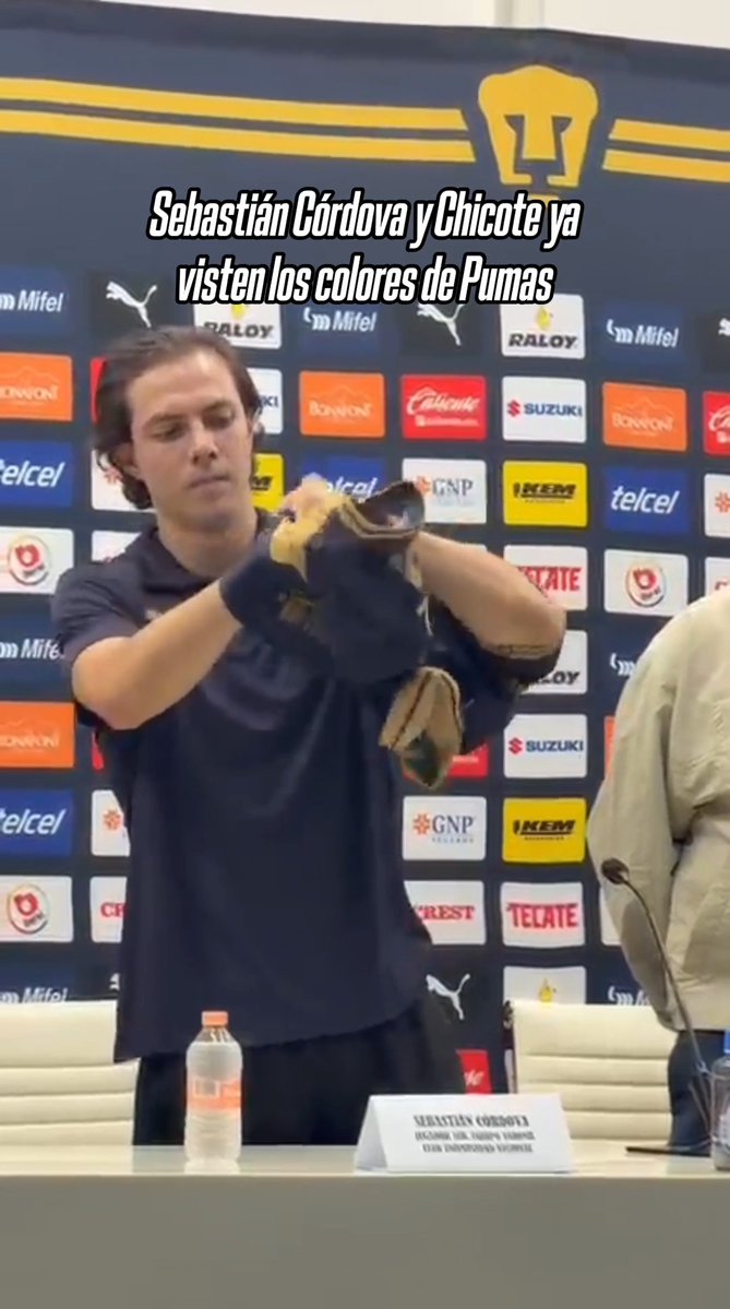 😎 Pumas presentó de manera oficial a Sebastián Córdova y 'Chicote' Calderón. ¿Qué podemos esperar de ambos jugadores en el equipo auriazul?