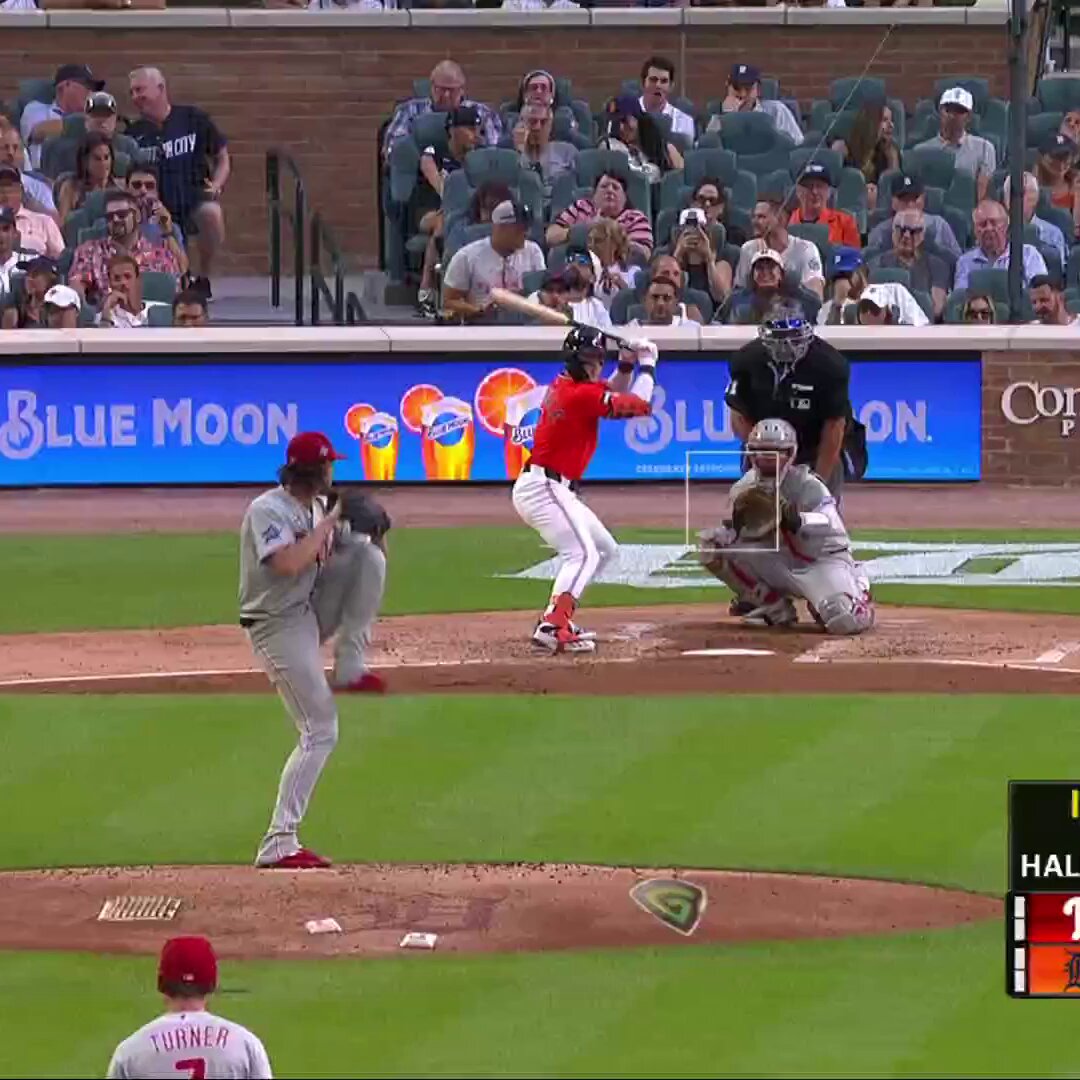 Kevin McGonigle cracks a 2-run homer with Red Hot Chili Peppers' drummer Chad Smith in the booth 🔥