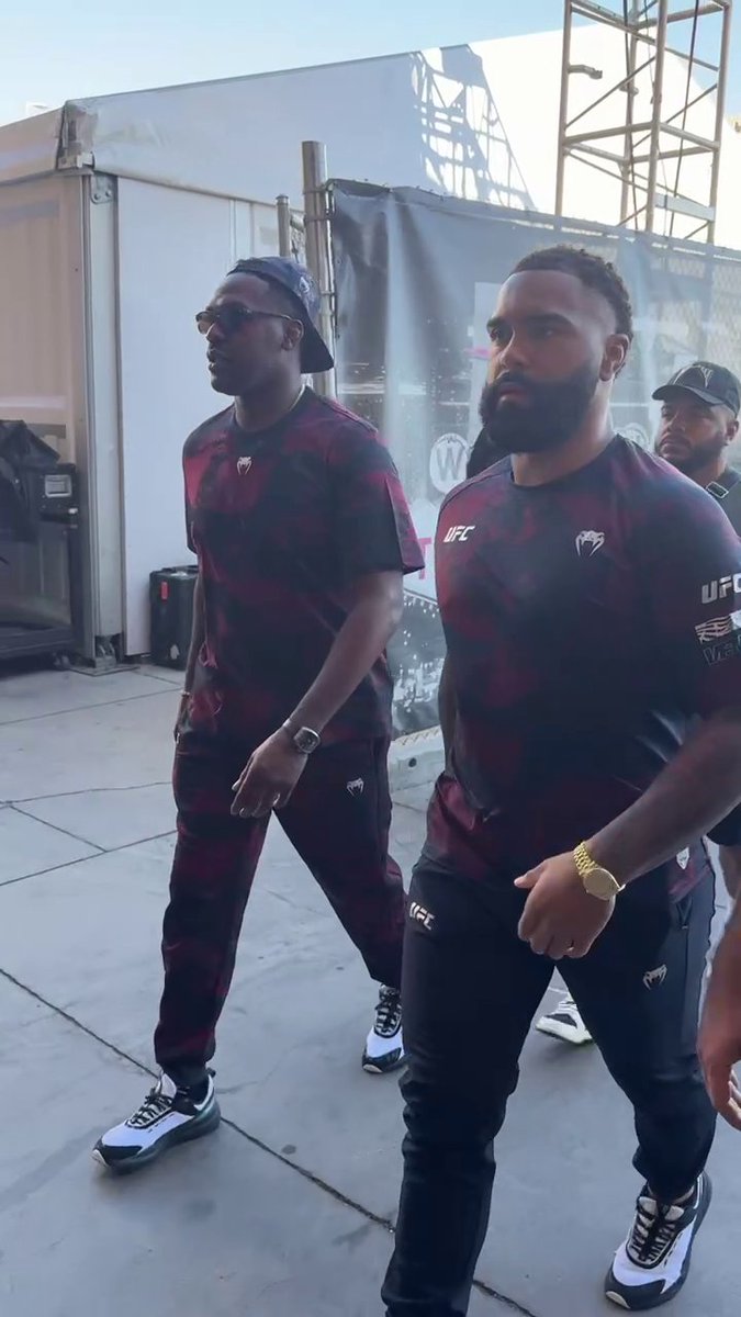 Gable Steveson has Jon Jones in his corner 🤝 #UFC329