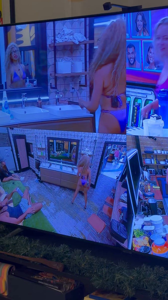 Is that a pussy tattoo? #bb28 #bblivefeeds