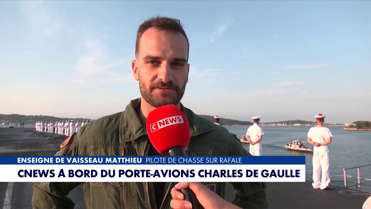 «On fait du 0 à 250 km/h en 75 mètres» : les explications d’un pilote de chasse présent sur le porte-avions Charles de Gaulle, dans #LaMatinaleWE Toute l'info est à retrouver sur