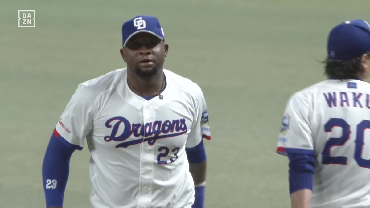 超反応 一塁守備で存在感 サノーがダイビングからのナイストス ⚾️中日×広島 #dragons #だったらDAZN