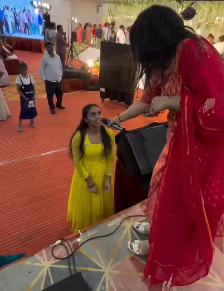 Insta mottham idhe 😭😭😭