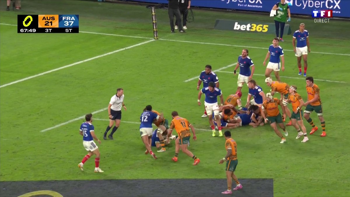 La prise de balle avec le step déjà engagé, je reconnais ça. C’est la marque des plus grands ✨ Quade Cooper energy 🔥