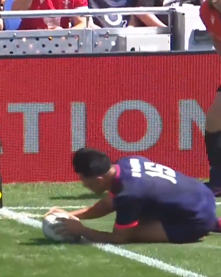 The bounce of a rugby ball! 😮‍💨 #FIJvENG