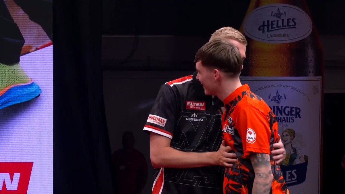 ANOTHER WHITEWASH VICTORY! Wessel Nijman delivers us a third whitewash victory of the day in round two, as the Dutchman beats Bradley Brooks 6-0! 📺 #ET10