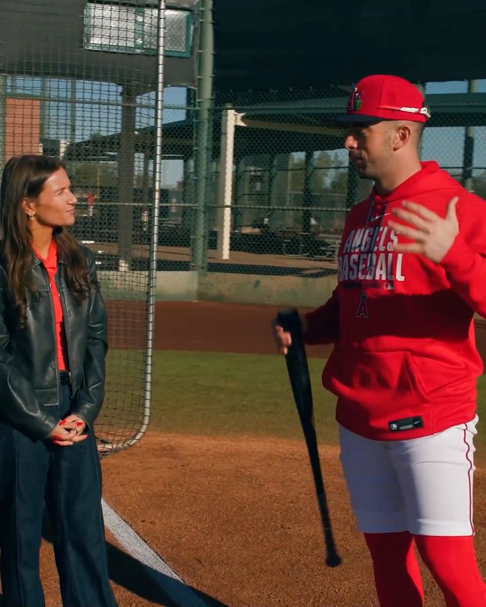 Zach Neto: timing, mechanics, instincts Devyn Netz: keep it simple & balanced at the back of the box These talented hitters give Kait Maniscalco the rundown on their techniques at the plate! 📺 Play Ball at 12pm ET