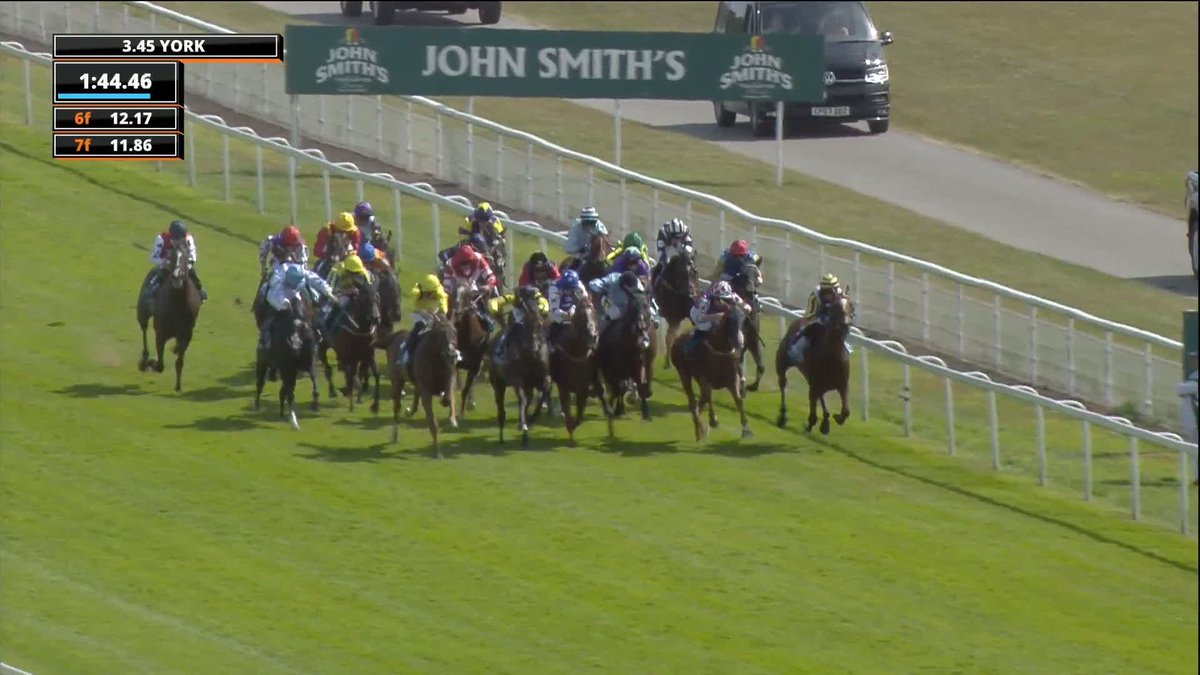 A THIRD John Smith's Cup for Roger Varian 👏 Raammee fights off competition to secure the win at York for Ray Dawson &amp; Roger Varian 🏆
