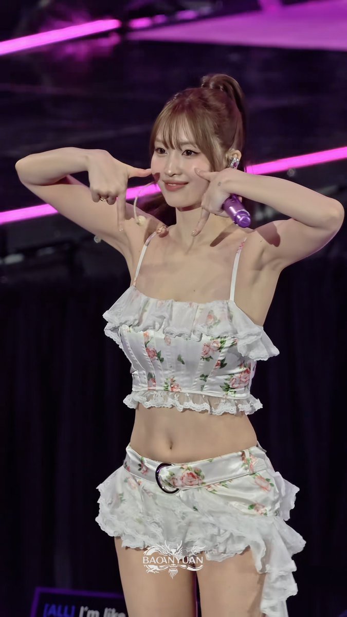 MOMO TT IN THIS BANGS AND PONYTAIL LOOK