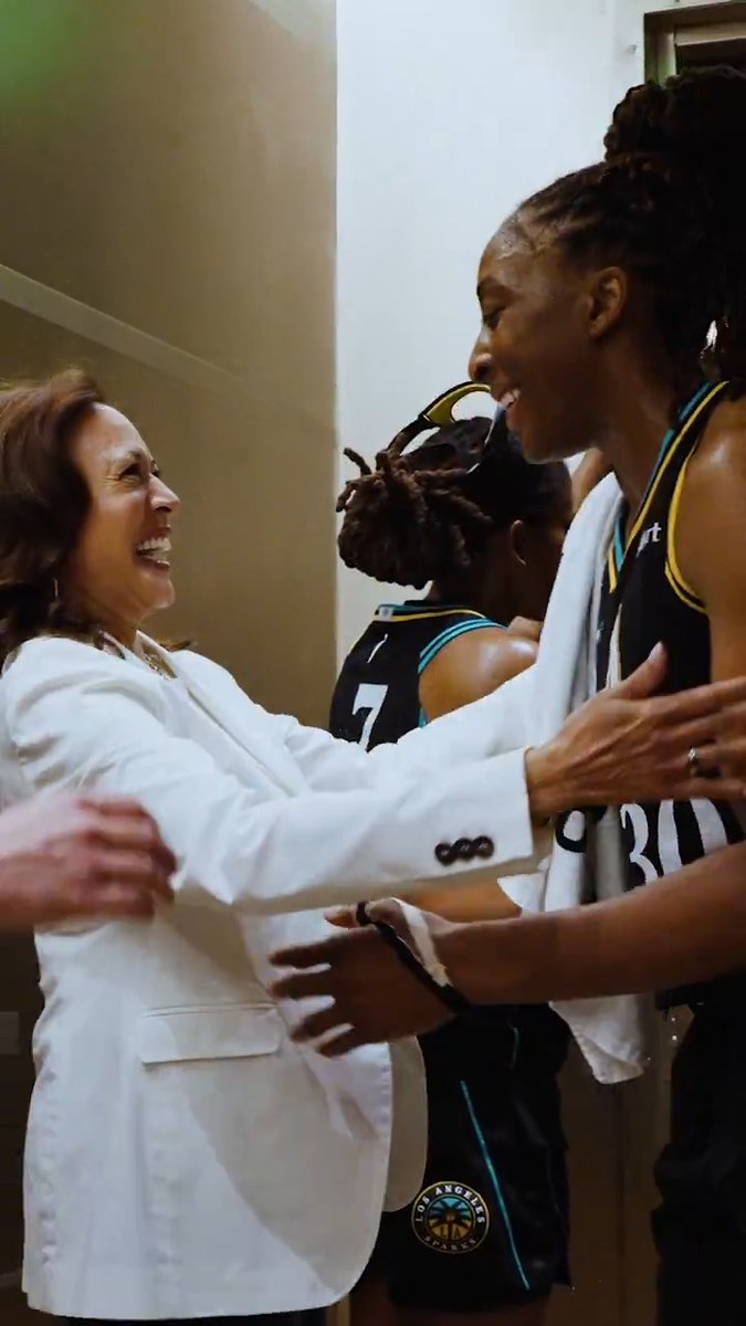 KP & Nneka share a moment with Former VP Kamala Harris.