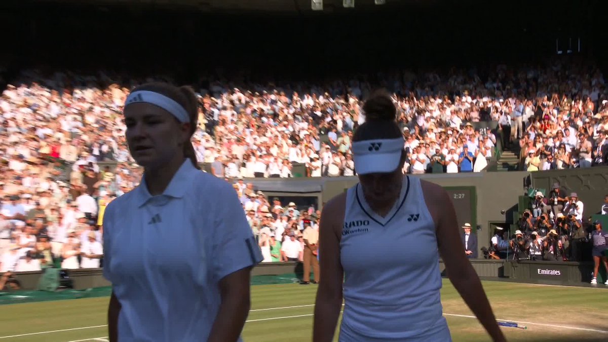 Linda Noskova is the champion 🏆 She defeats Karolina Muchova 6-2, 5-7, 6-3 to win her first Grand Slam. #Wimbledon