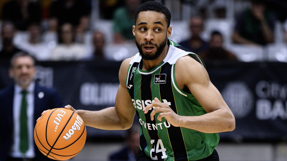 La dinamita de Cameron Hunt aterriza en la Costa del Sol 🧨 El UnicajaCB suma a uno de los jugadores más desequilibrantes de la #LigaEndesa para las dos próximas temporadas 🔥 🤩 Master Lee ⚡️