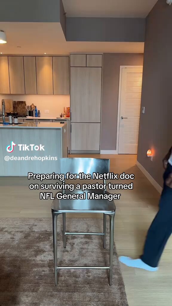 DeAndre Hopkins joins the TikTok, Netflix documentary trend with a reference to former Texans EVP Jack Easterby