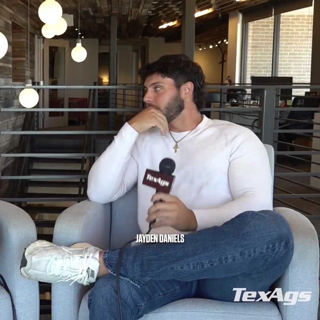 he's SOOOOOOOO d.c. 🎥: TexAgs