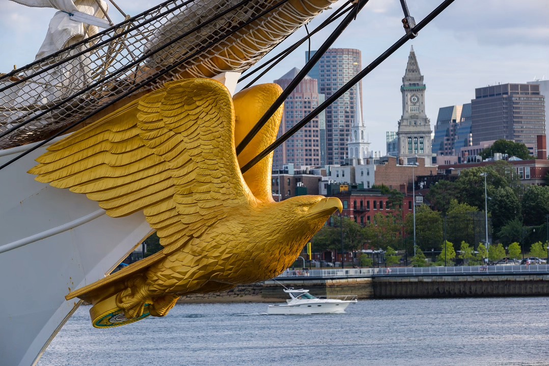 A meeting of two American icons. 🇺🇸⚓ USCGC EAGLE —“America’s Tall Ship”—is one of four sister ships built in Germany. This week, she is berthed beside USS CONSTITUTION, “America’s Ship of State,” at the Charlestown Navy Yard. Come see them together through July 15!