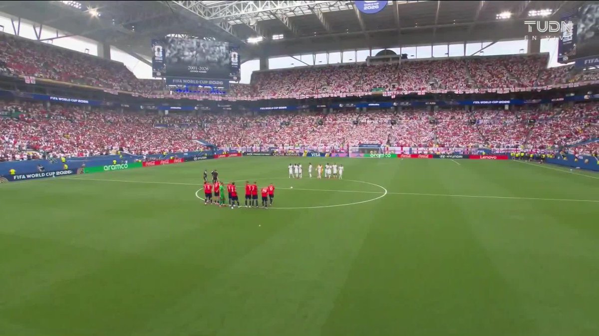 "Jayden Adams": Porque se guardó un minuto de silencio en su honor antes del Noruega vs Inglaterra