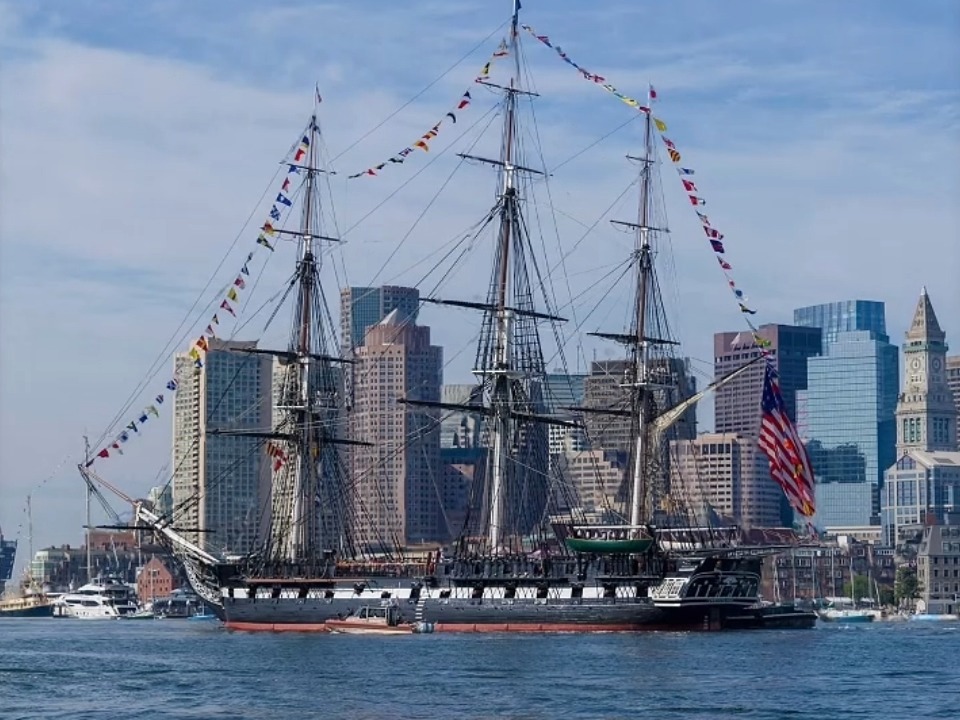 Bravo, Boston. America’s Ship of State, “Old Ironsides,” alongside America’s Tall Ship, USCGC EAGLE — and Sail Boston is just getting started. #SailBoston #USSConstitution #Boston #USCG #USNavy #TallShips