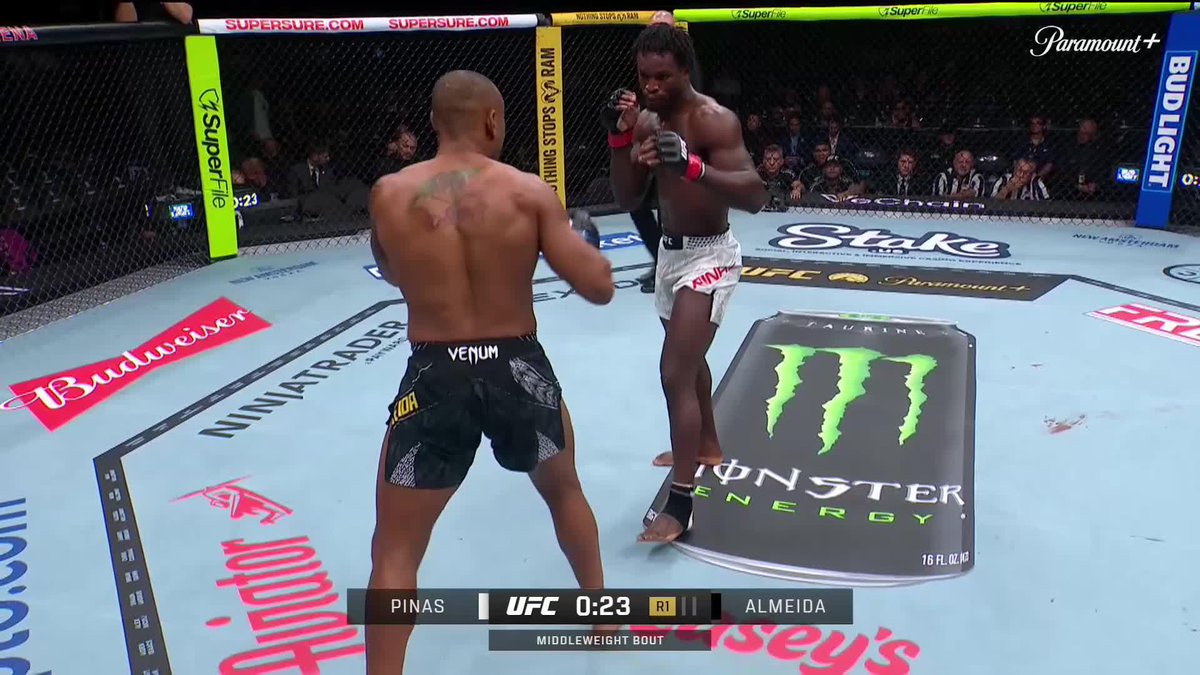 STRAIGHT POWER IN HIS RIGHT HAND 👊 Damian Pinas finds the stoppage right at the end of Round 1! [ #UFC329 | LIVE ON @ParamountPlus ]
