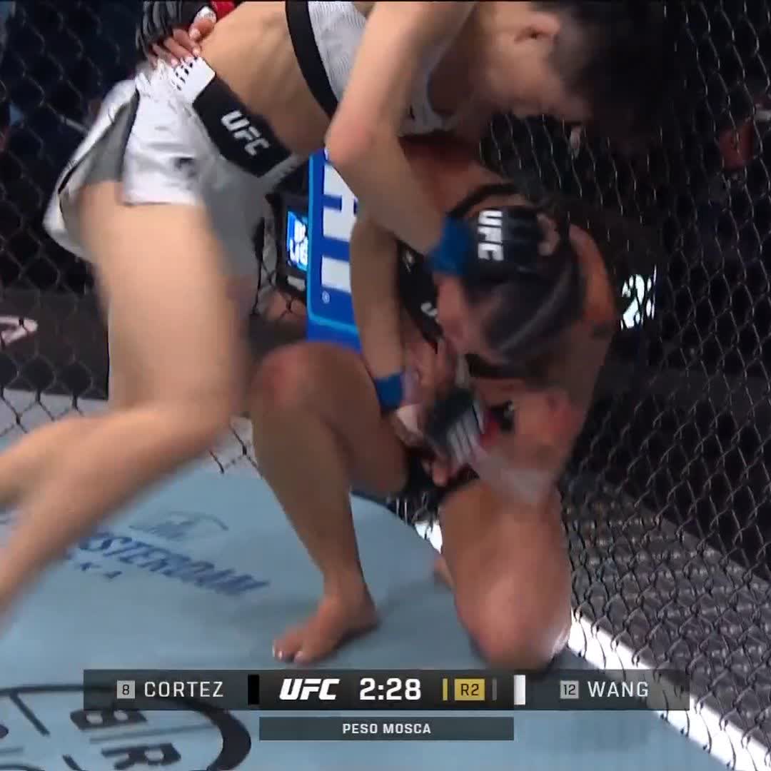 WANG CONG WITH AN AWFUL ILLEGAL KNEE ON TRACY CORTEZ She was immediately deducted a point #UFC329