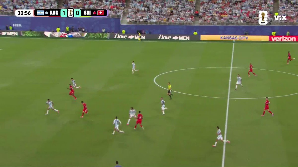 ¿ERA PENAL PARA SUIZA? ¡HAY POLÉMICA! 😱👀 ¿Qué dice el público? Este sábado, Argentina vs Suiza en los Cuartos de Final de la Copa Mundial de la FIFA 2026 se vive EN EXCLUSIVA por @vix #ElMundialEsNuestro