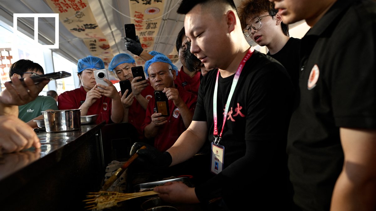 A barbecue academy has been set up in China’s southern Hunan province to train future cooks to become grill masters.