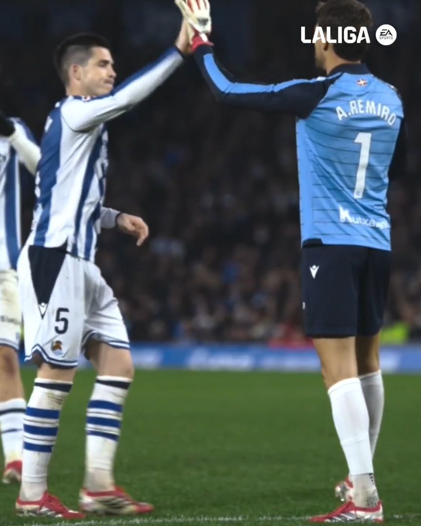 𝐴𝑙𝑒𝑗𝑎𝑛𝑑𝑟𝑜 𝑅𝑒𝑚𝑖𝑟𝑜. 🧤 LALIGAHighlights | Real Sociedad Fútbol