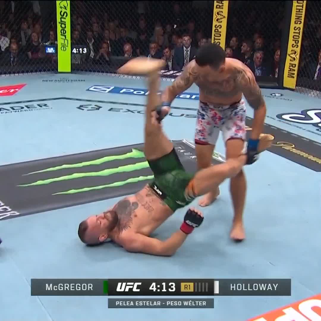 Termina mal la noche para McGregor ☘️ #UFC329 | Ver en vivo por Paramount+ Deportes