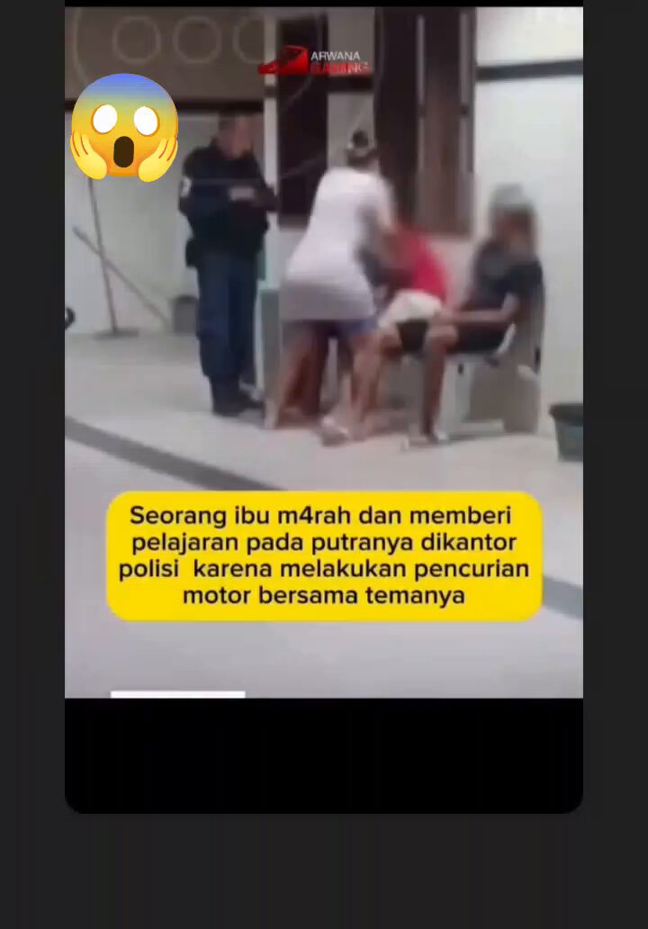 Ketika kasih sayang dan rasa takut seorang yang berbicara.... Takut mass depan anaknya hancur, Tapi seorang anak tidak pernah terpikir bagaimana usaha seorang ibu terhadap anaknya. Pukul aja bu, curahkan rasa kesalmu,🥹🥹