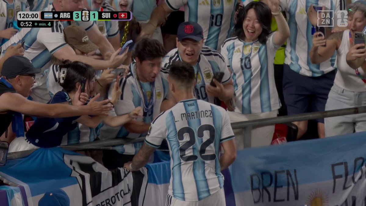 🇦🇷 La norma de la expulsión de Embolo estará todo lo bien aplicada que quieran dentro de la ABSURDEZ Pero, ¿por qué LAUTARO Martínez no recibe AMARILLA cuando se sube a la grada para celebrar el gol? Era la SEGUNDA y su EXPULSIÓN ❌