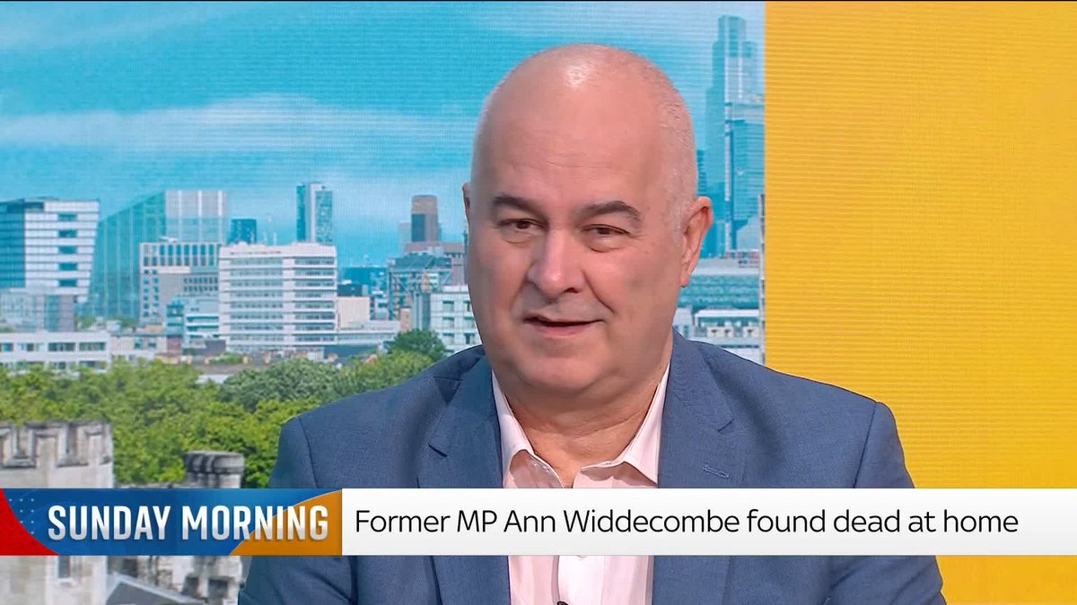 LBC presenter and friend of Ann Widdecombe, Iain Dale 🏴󠁧󠁢󠁥󠁮󠁧󠁿🇬🇧 ⚒️, pays tribute to her. He tells Trevor Phillips that she was "quite hilarious and had a very well-developed sense of humour, very able to poke fun at herself as well". #SMTP 📺 Sky 501 and YouTube