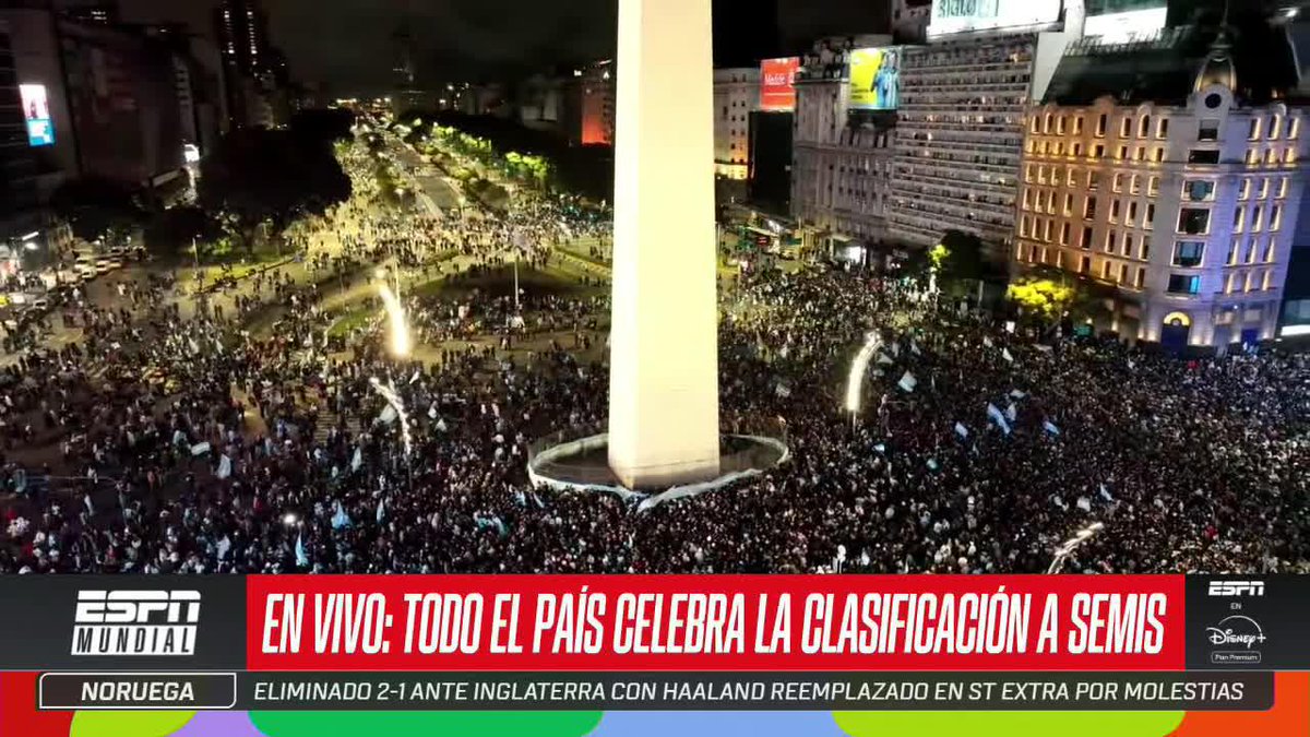 🇦🇷 Argentinian fans in Buenos Aires lost their minds as they smashed Switzerland out of the World Cup Will Messi get it done against England? Writers: Mhedi, Ian