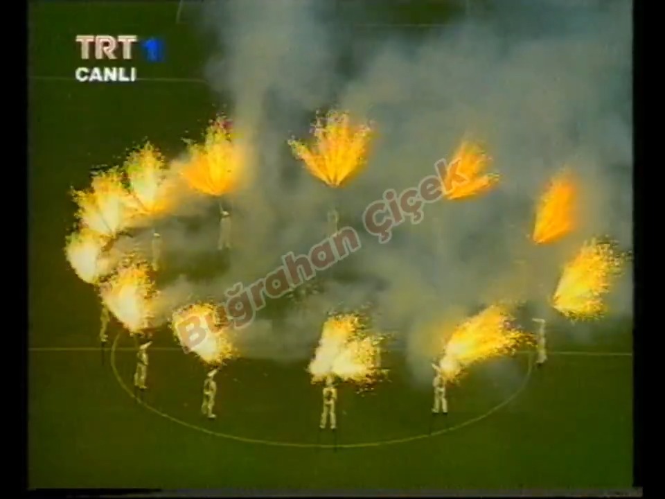 1998 Dünya Kupası kapanış ve 2002 Dünya Kupası'na merhaba töreni görüntüleri (1998) 🏟️Parc des Princes TRT1 canlı yayın kaydı.