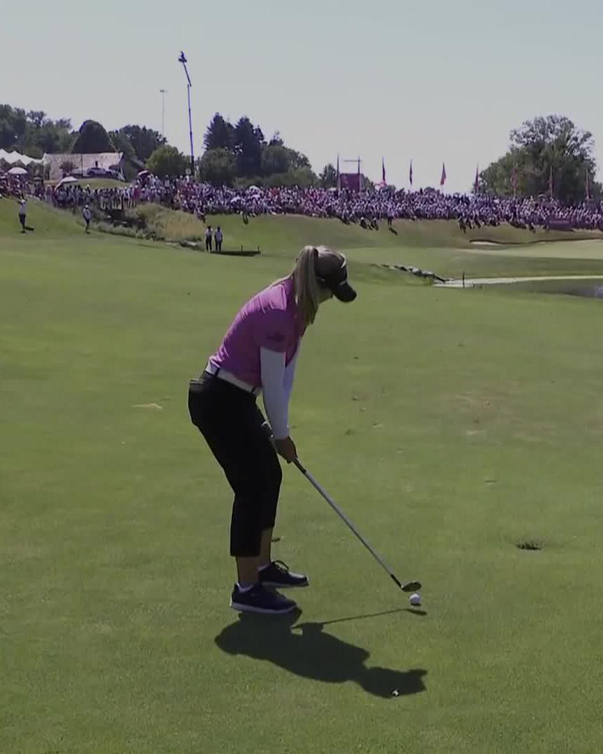 Brooke Henderson misses the green and will be looking at a chip for birdie. Catch all the action now on Golf Channel 📺