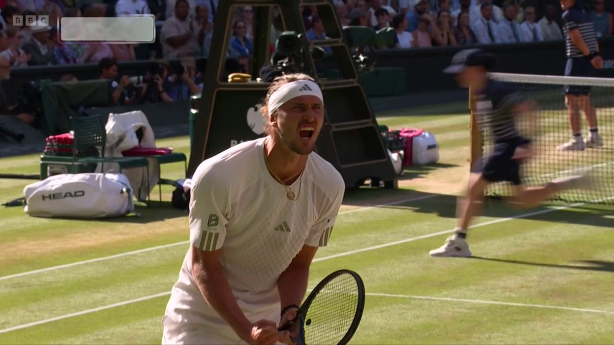 Advantage Zverev! 💥 What a final we have on our hands here 🍿