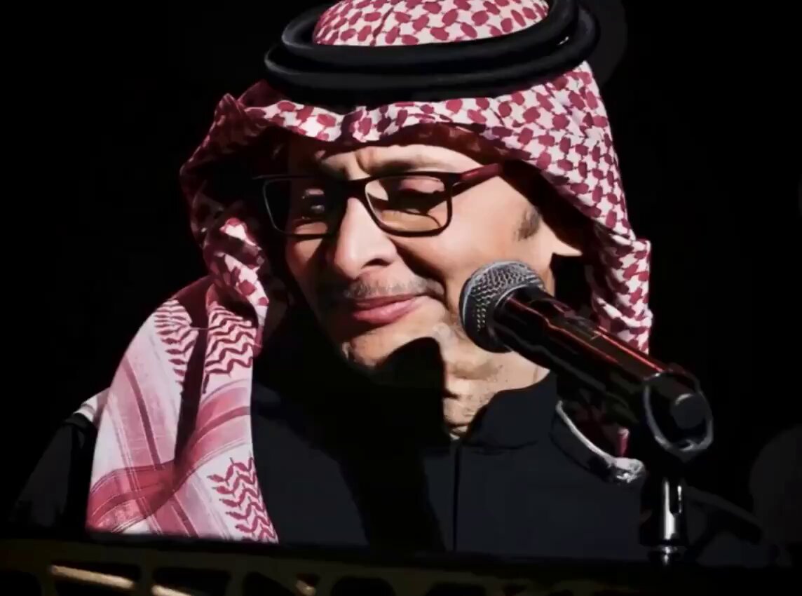 وأوعدك كلمة أحبك منّها مايمل قلبك ❤️