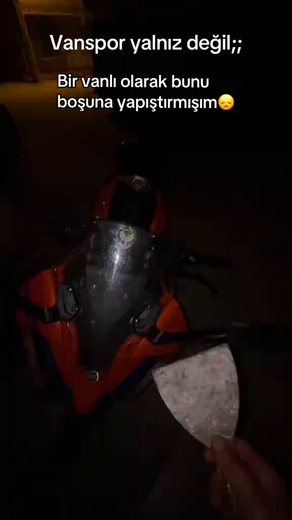 Amed spora Van’da tepkiler hızla artıyor.