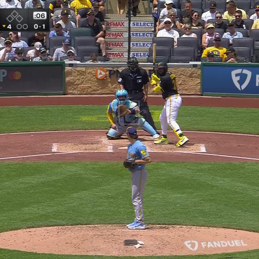 BATS ARE HOT! 🔥 This Marcell Ozuna homer opened up a 10-RUN inning for the Pittsburgh Pirates.