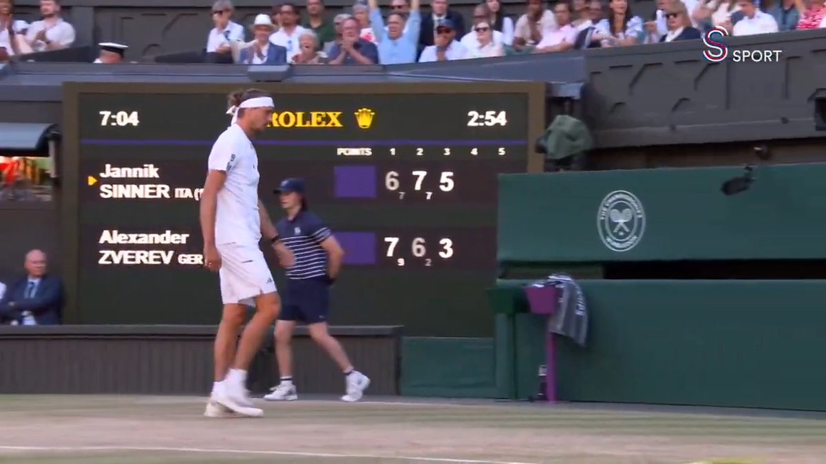 Jannik Sinner, servisi kırarak üçüncü sette durumu 5-3 yaptı! 🎾