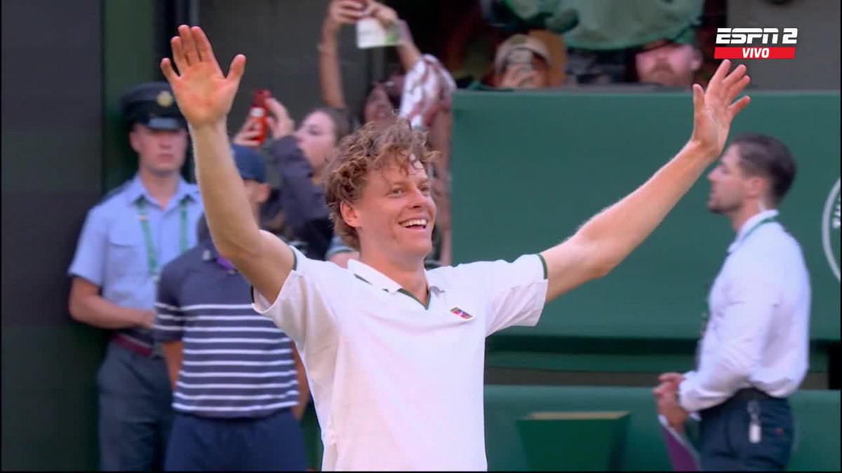 ¡SINNER LO HIZO DE NUEVO! VENCIÓ A ZVEREV Y ES BICAMPEÓN DE WIMBLEDON. 🏆🇮🇹 📺 Mirá #Wimbledon en el Plan Premium de Disney Plus.