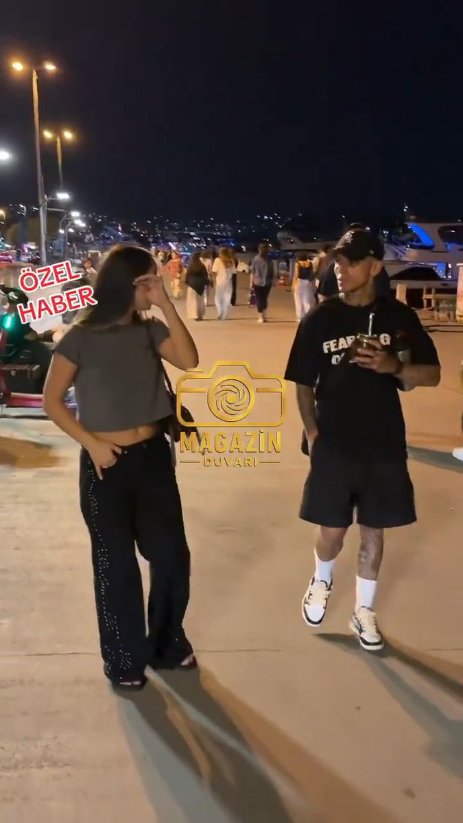 Lucas Torreira, sahilde yürürken görüntülendi. (Magazin Duvarı)