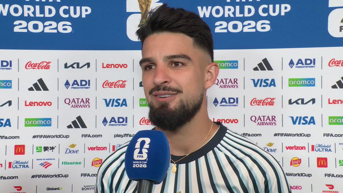 🗣️"SIGAN APOYANDO COMO LO HACEN, CUANDO LAS PIERNAS NO RESPONDEN, MIRAMOS PARA AFUERA, LOS VEMOS A ELLOS Y EL CORAZÓN LATE UN POQUITO MÁS" Grande el flaco López, autor de la asistencia del golazo de Julián